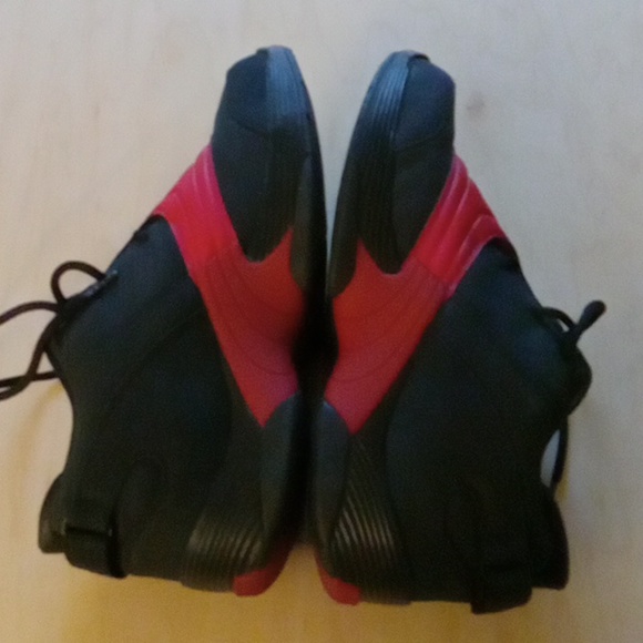 Reebok Answers (A.I.'s) Red & Black-DMX..size 12. - Picture 6 of 10